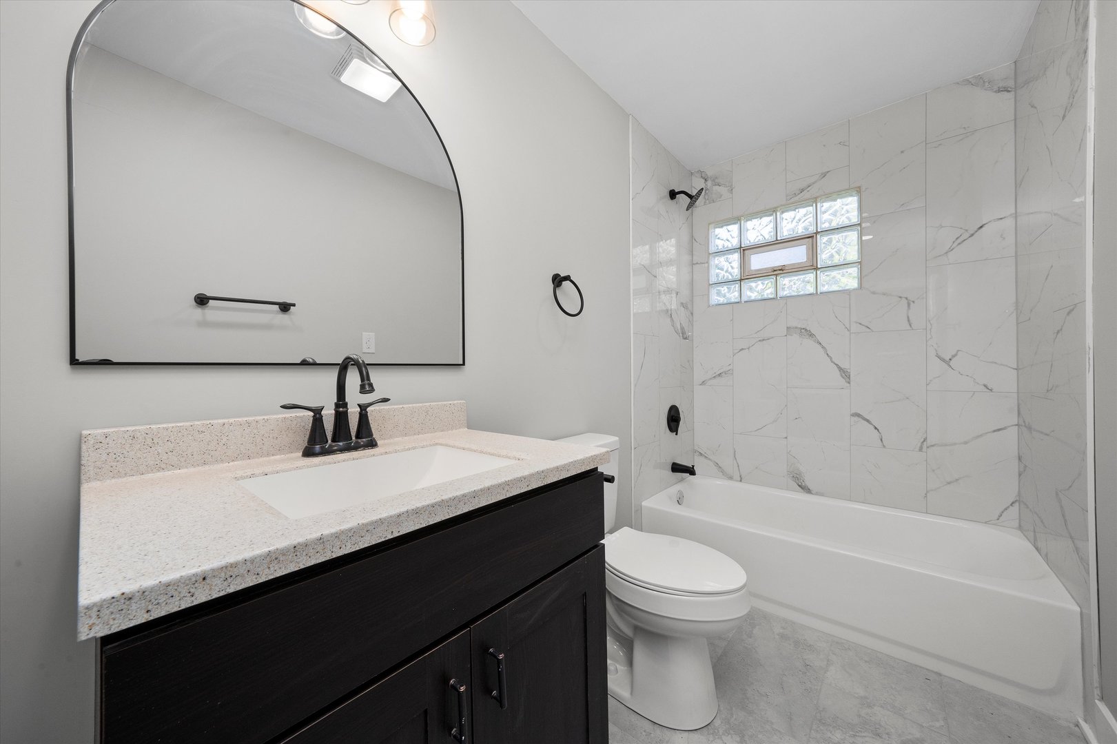 21636 Clyde Avenue, Sauk Village, IL 60411