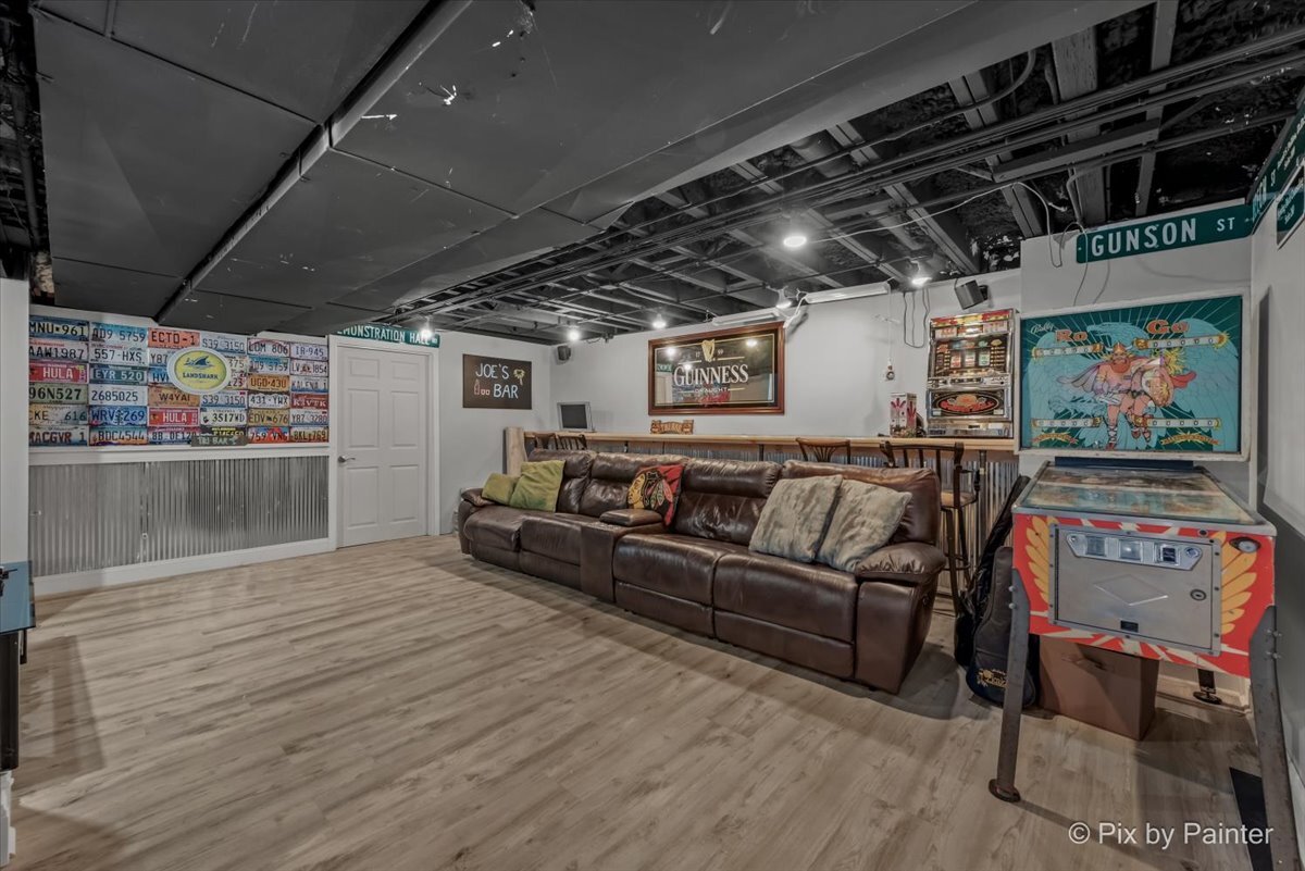 10392 Hunter Trail, Huntley, IL 60142