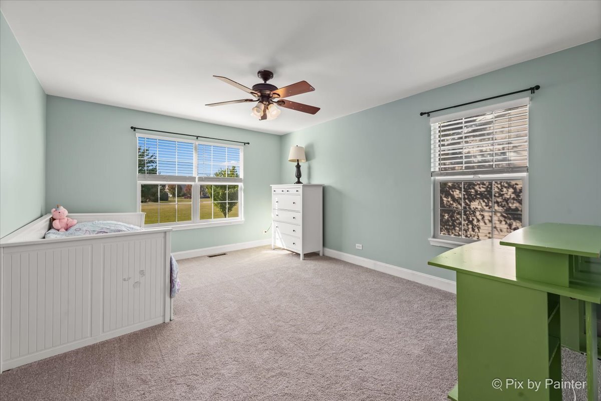 10392 Hunter Trail, Huntley, IL 60142
