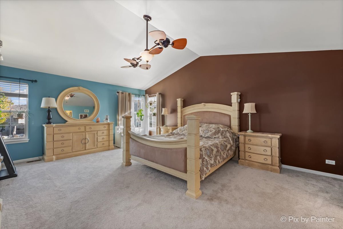 10392 Hunter Trail, Huntley, IL 60142