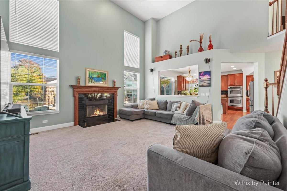 10392 Hunter Trail, Huntley, IL 60142