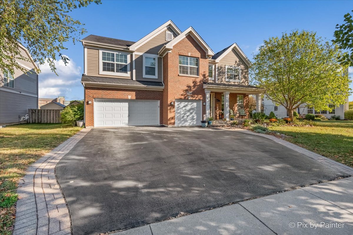 10392 Hunter Trail, Huntley, IL 60142