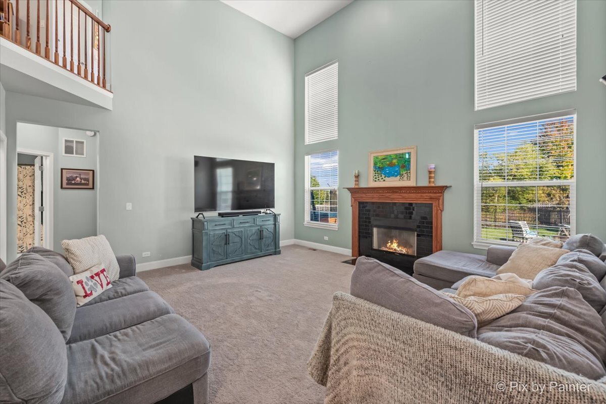10392 Hunter Trail, Huntley, IL 60142