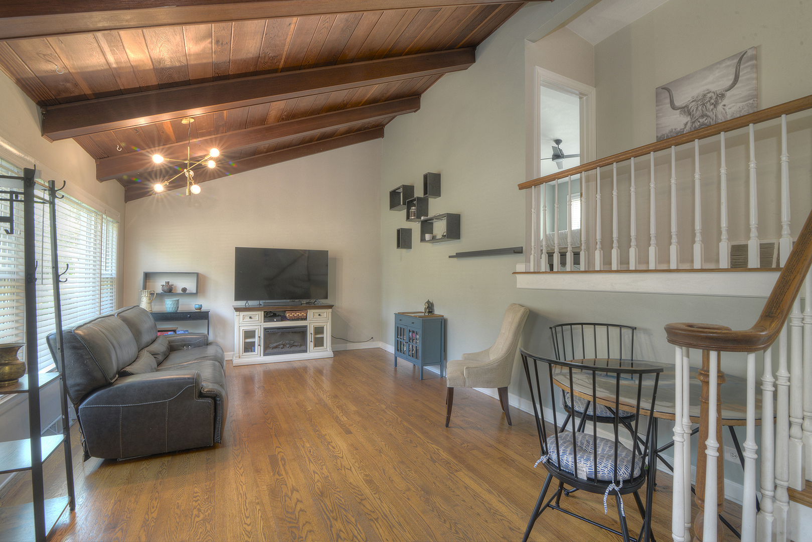 305 Maple Street, Glen Ellyn, IL 60137