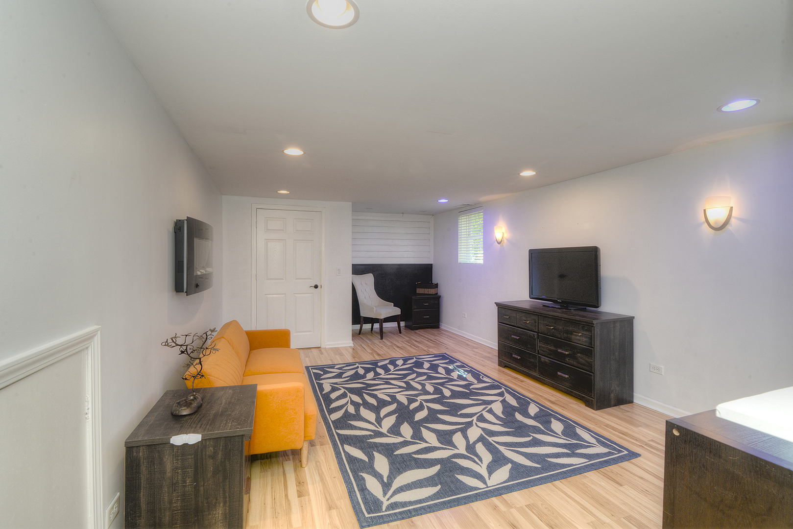 305 Maple Street, Glen Ellyn, IL 60137