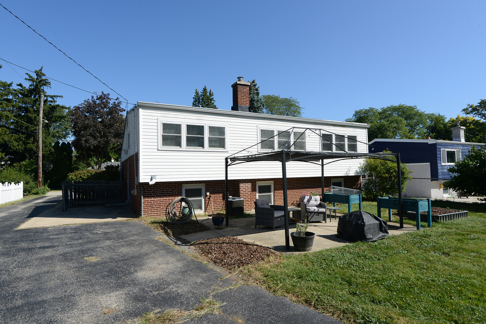 305 Maple Street, Glen Ellyn, IL 60137