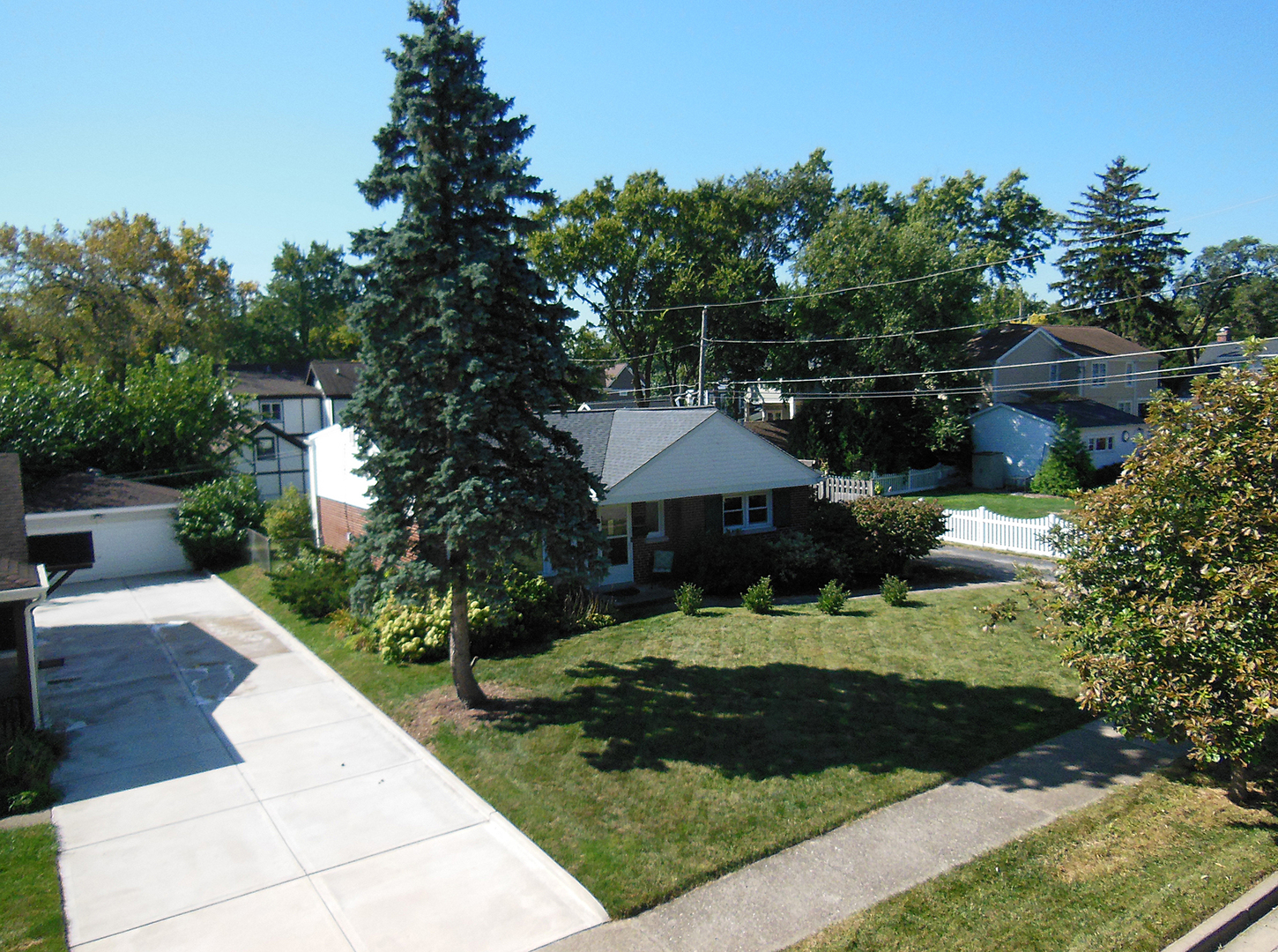 305 Maple Street, Glen Ellyn, IL 60137