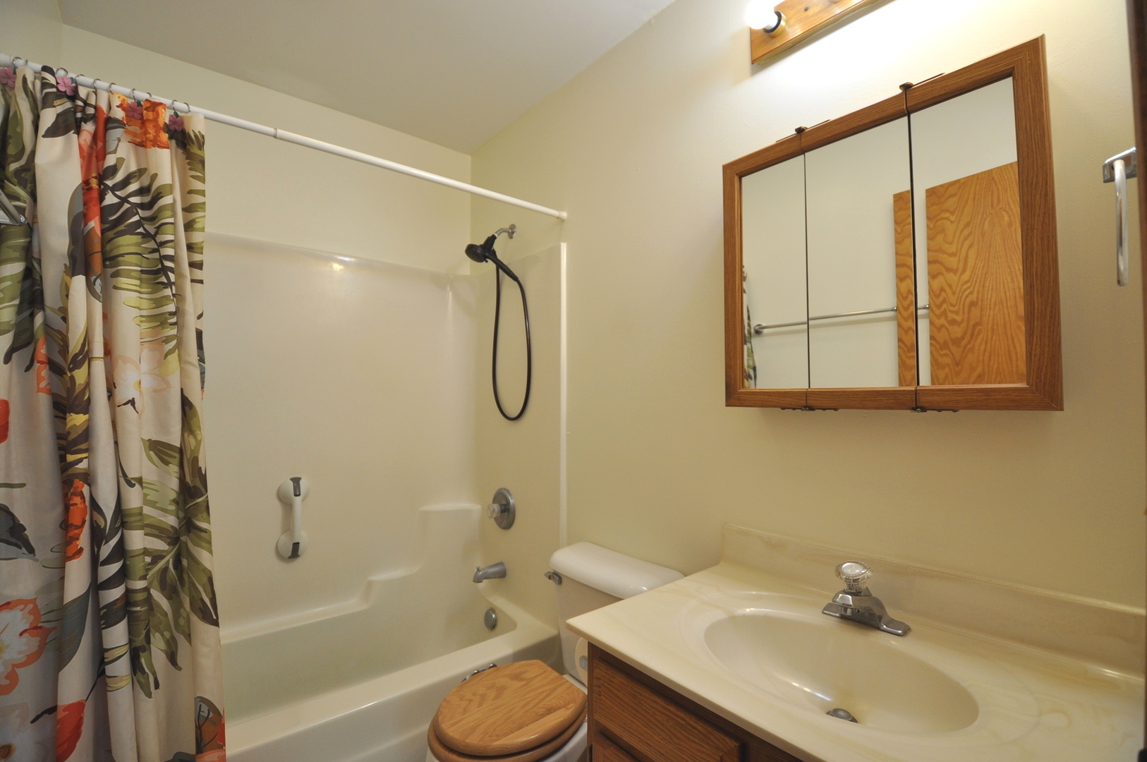 38830 N Drexel Boulevard, Antioch, IL 60002