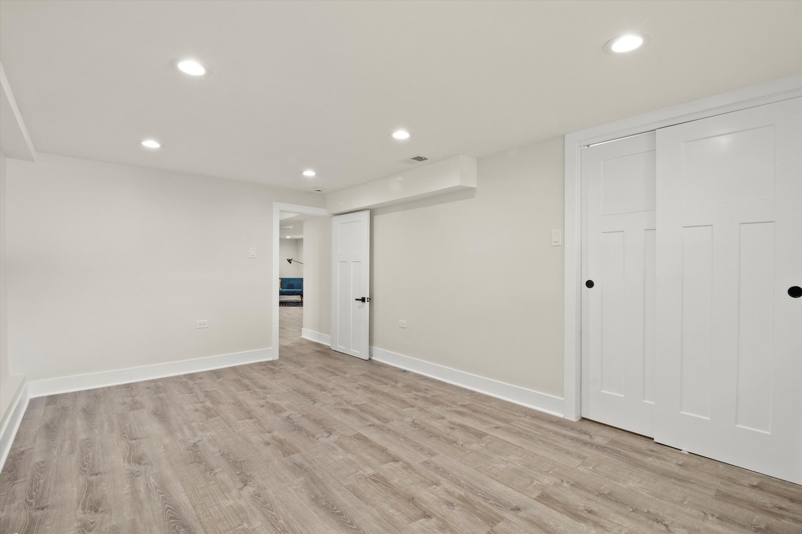 6144 N Maplewood Avenue, Chicago, IL 60659