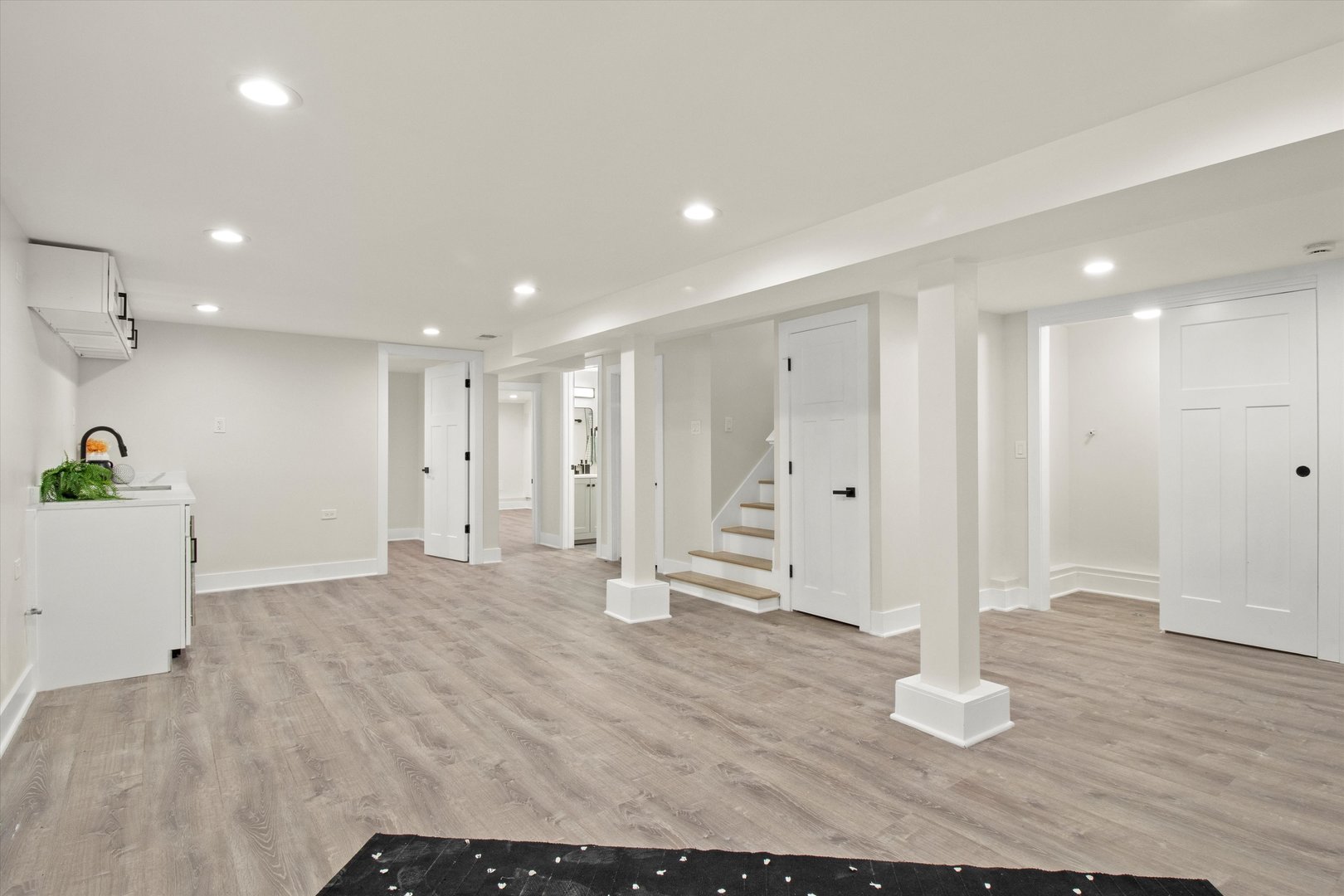 6144 N Maplewood Avenue, Chicago, IL 60659