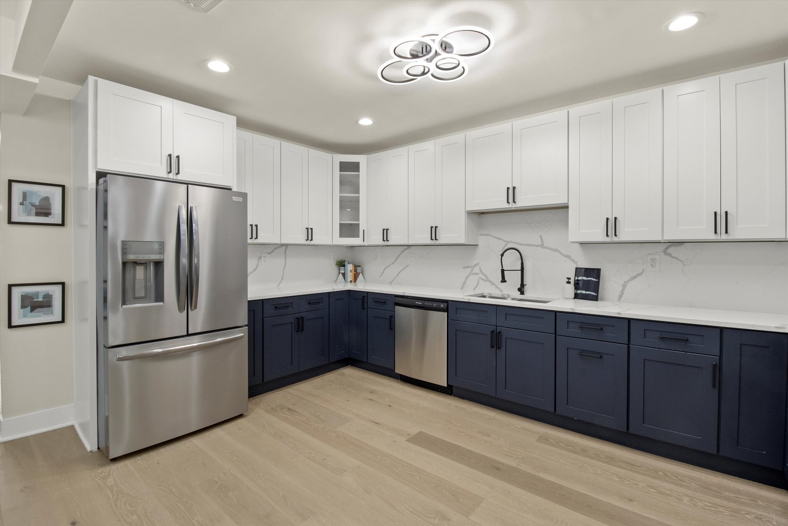 6144 N Maplewood Avenue, Chicago, IL 60659