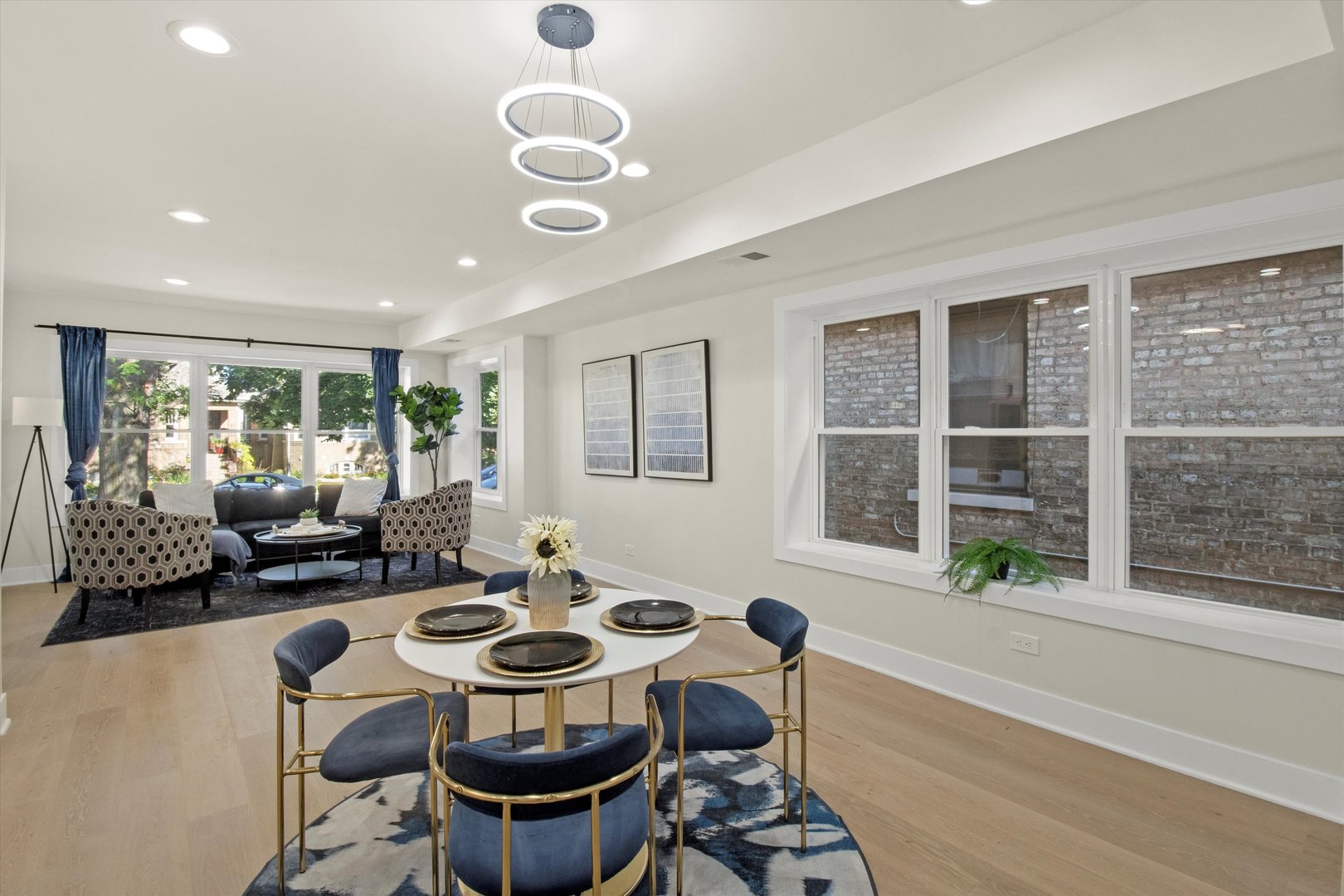 6144 N Maplewood Avenue, Chicago, IL 60659