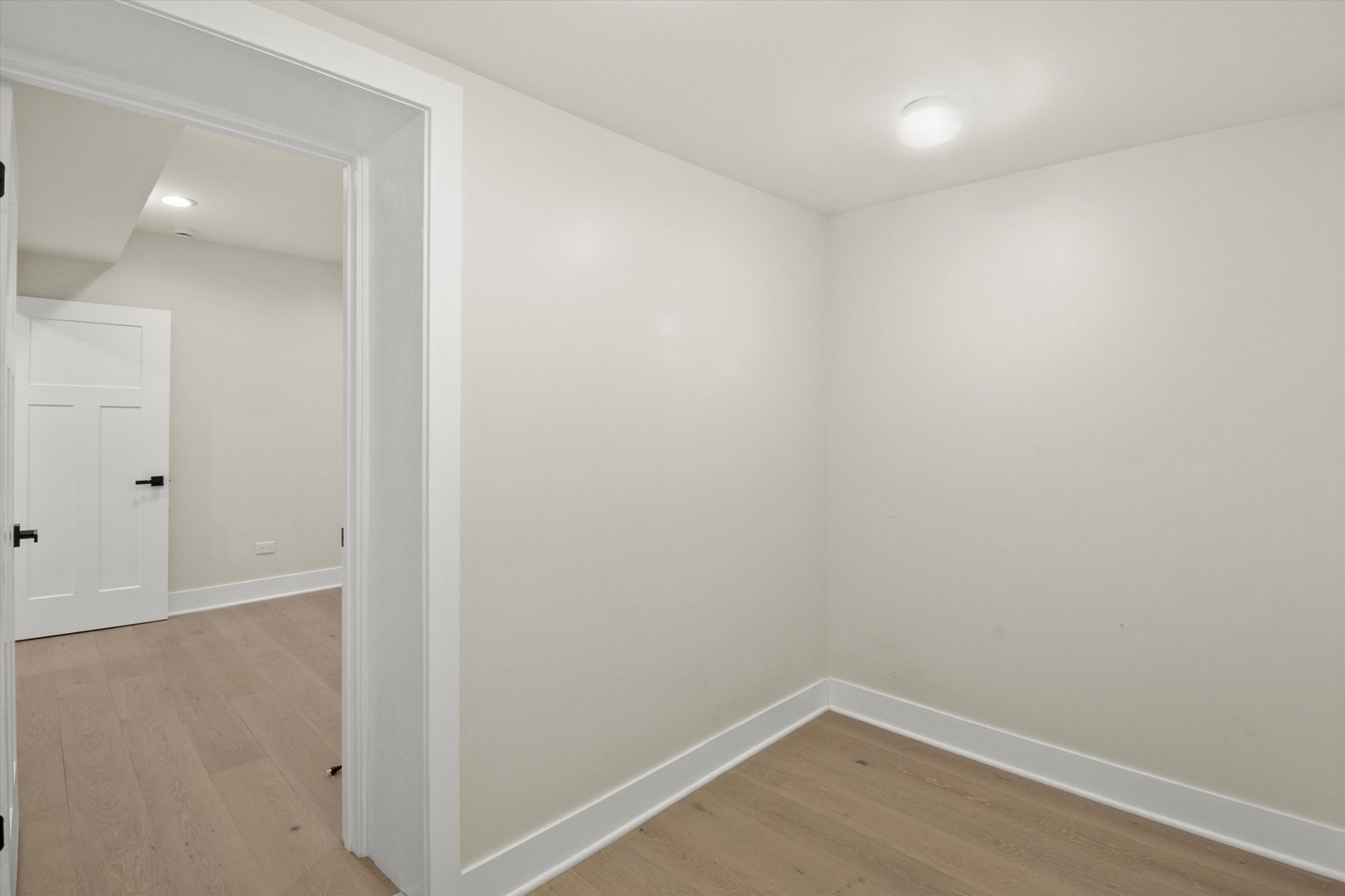 6144 N Maplewood Avenue, Chicago, IL 60659