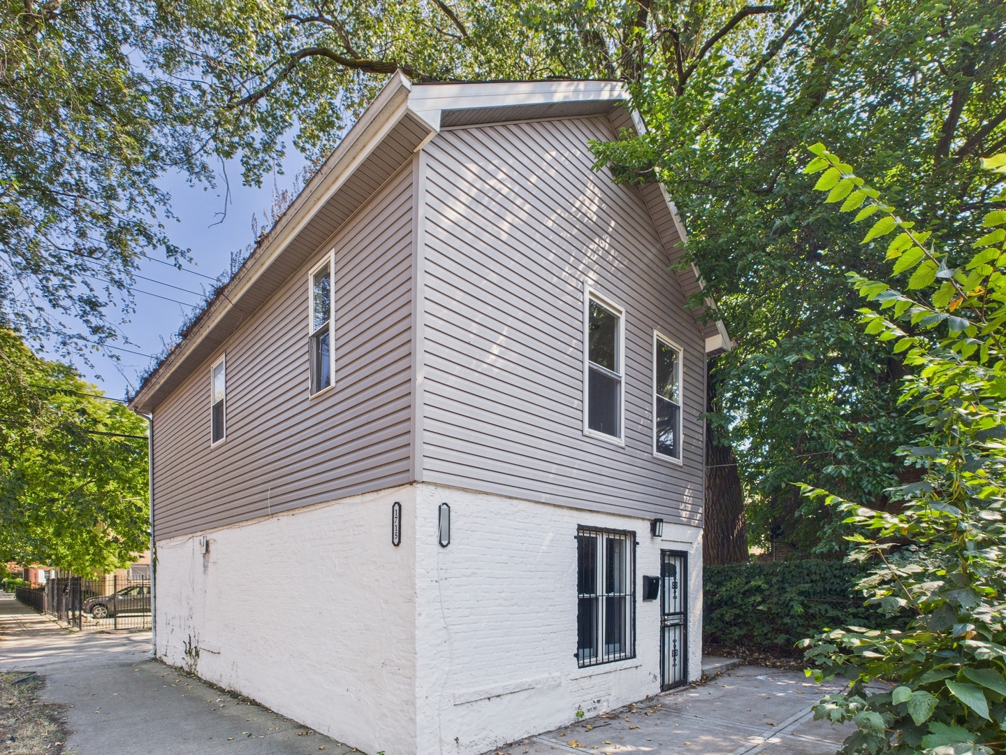 1715 E 70th Street, Chicago, IL 60649