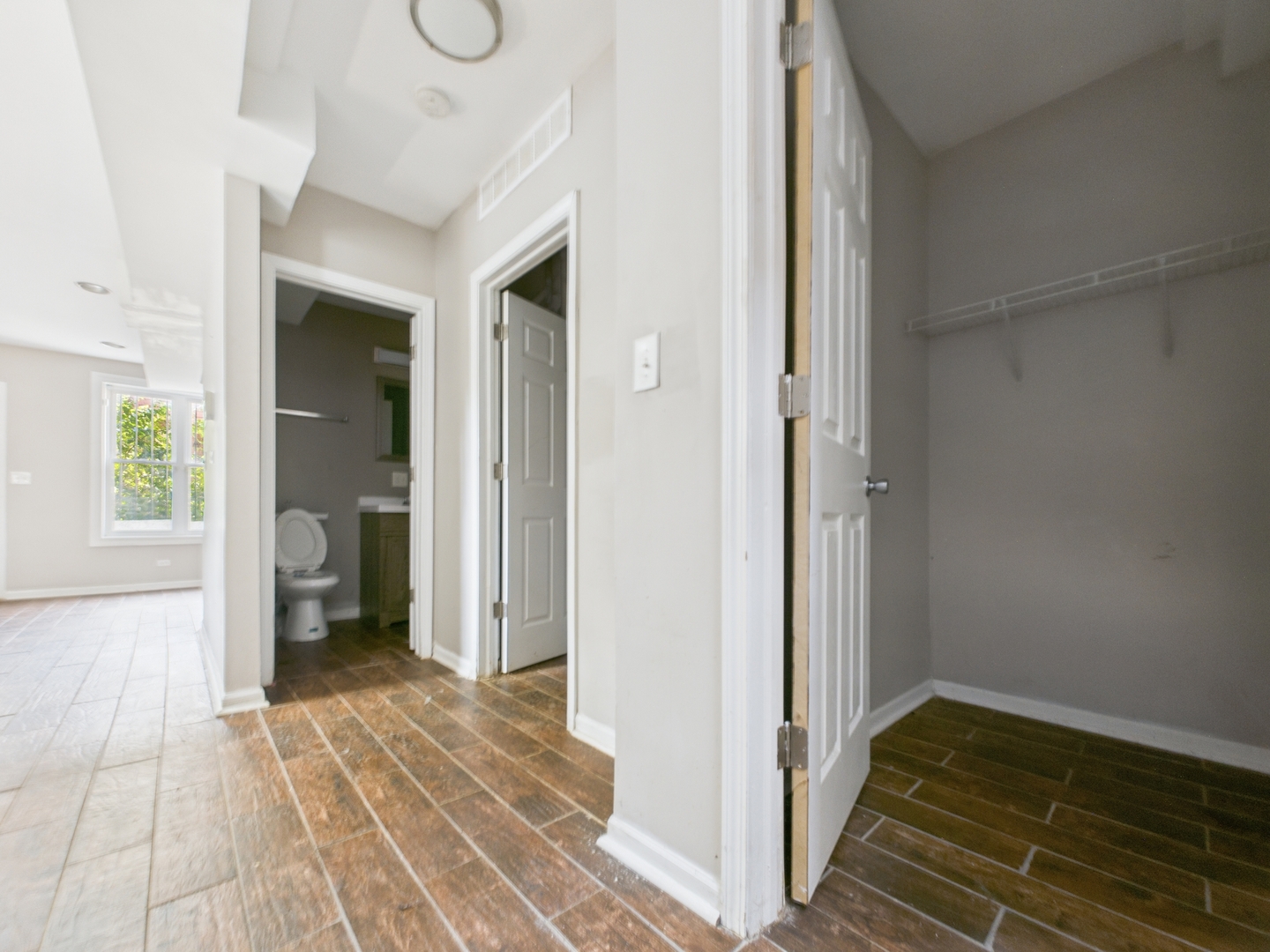 1715 E 70th Street, Chicago, IL 60649