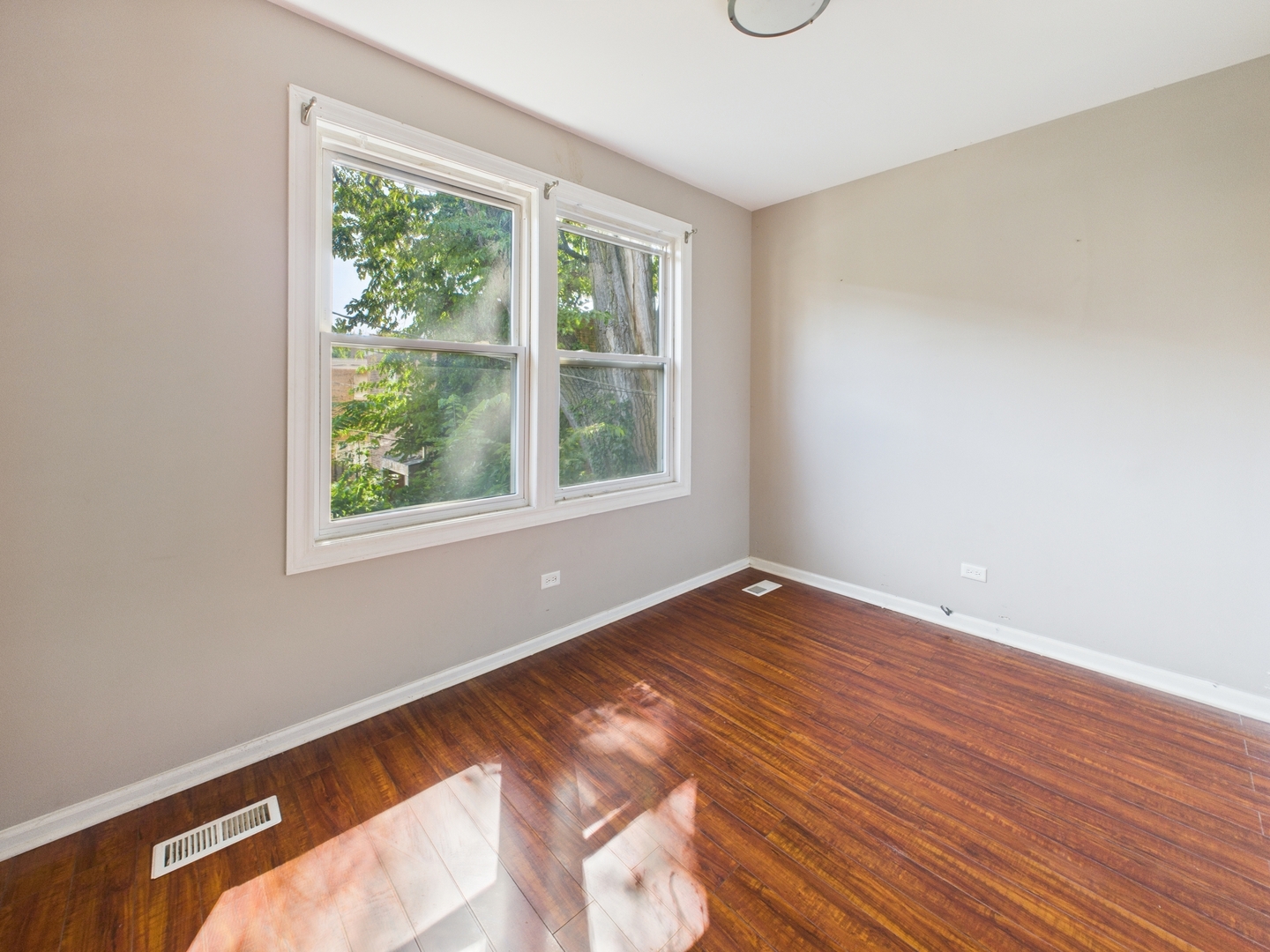 1715 E 70th Street, Chicago, IL 60649