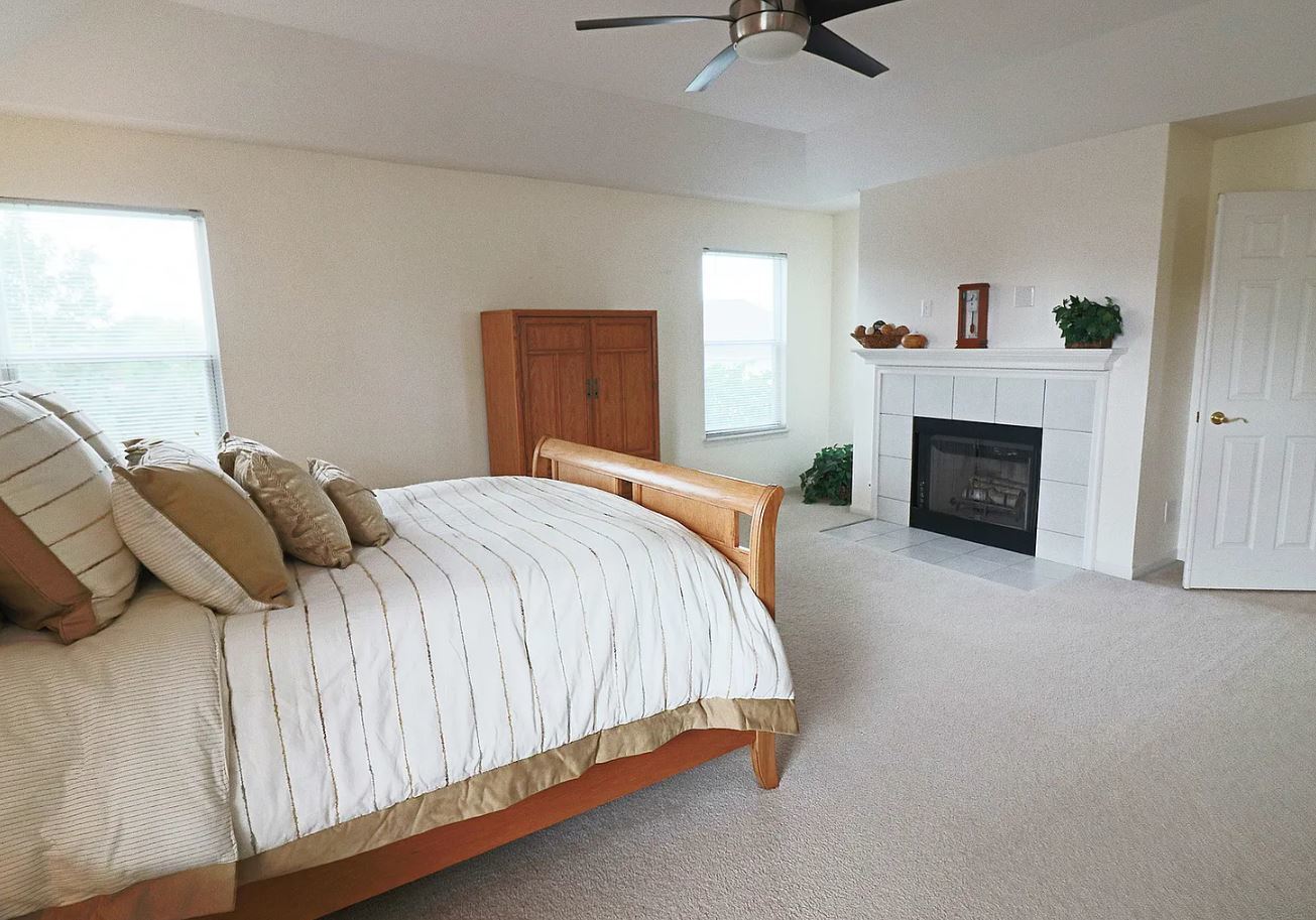 37076 N Bonnie Brae Road, Lake Villa, IL 60046