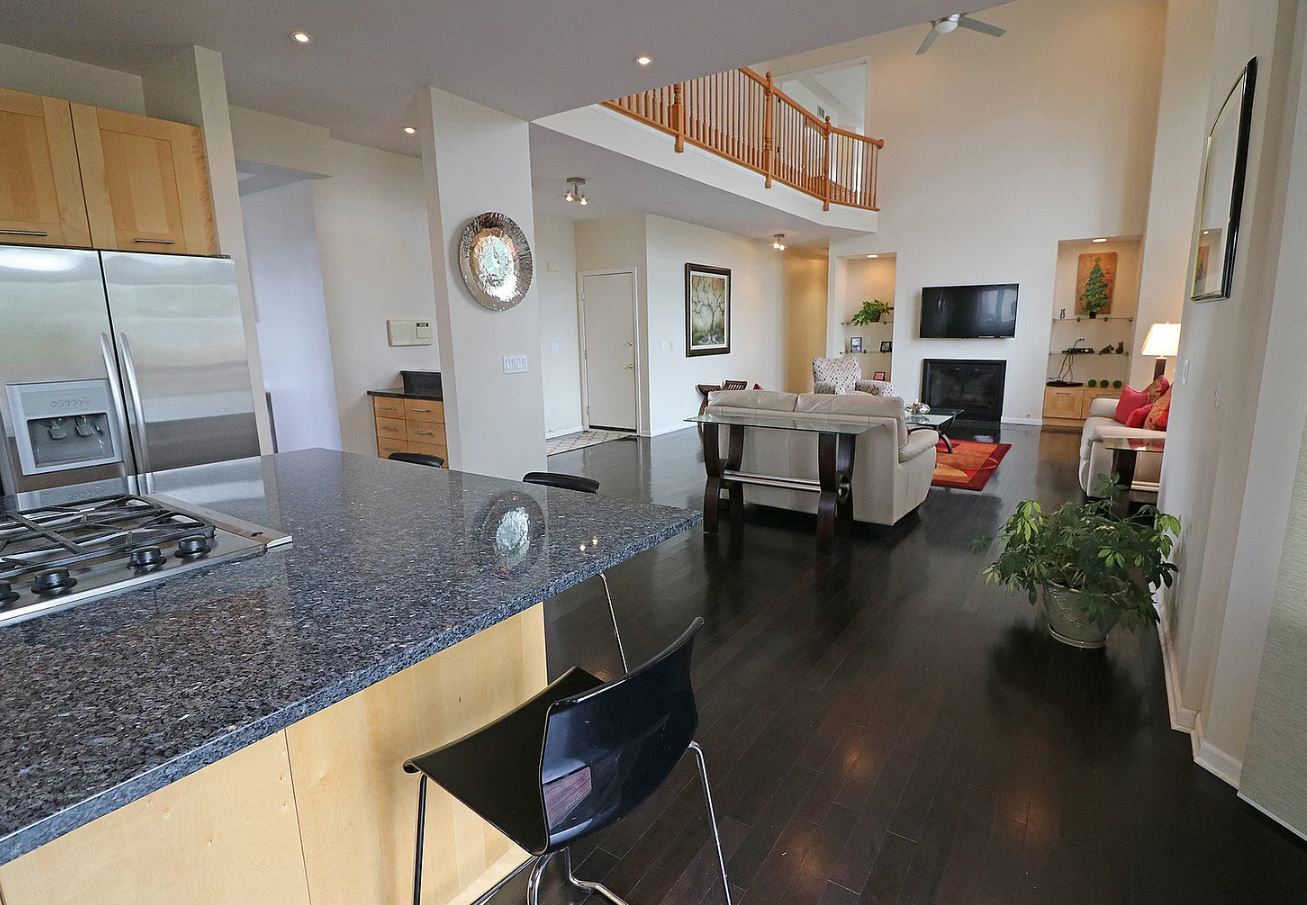 37076 N Bonnie Brae Road, Lake Villa, IL 60046