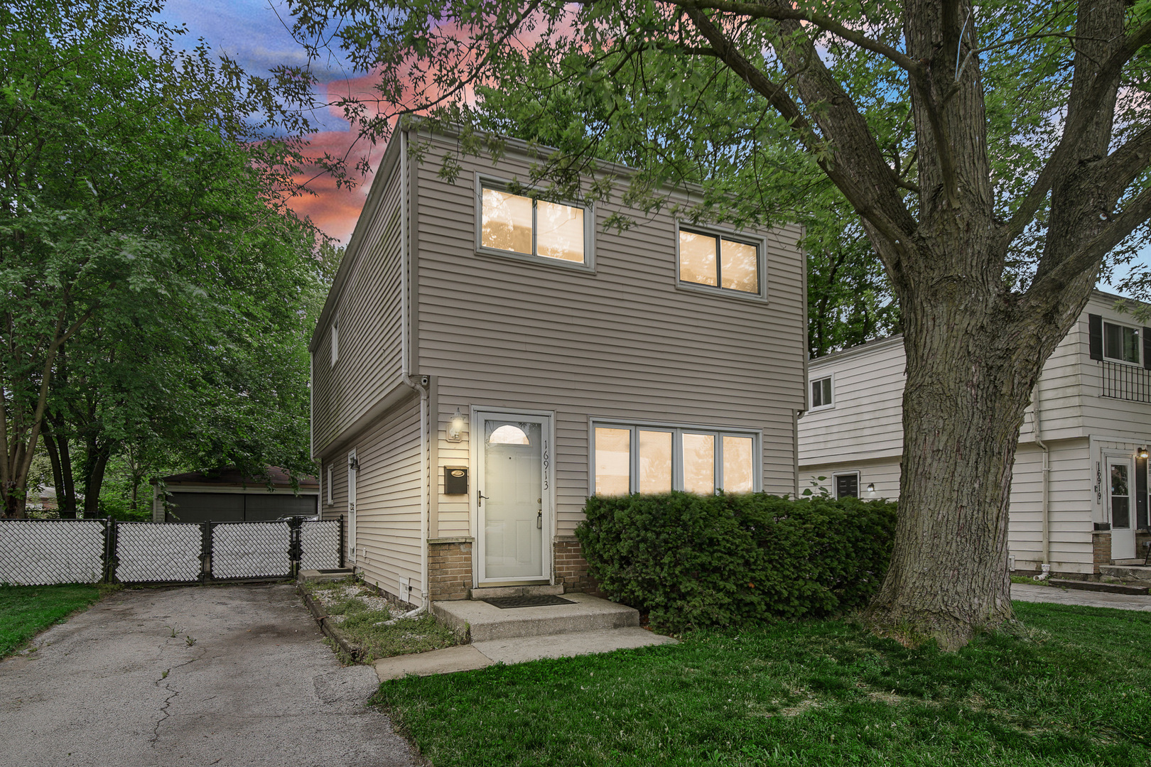 16913 Western Avenue, Hazel Crest, IL 60429