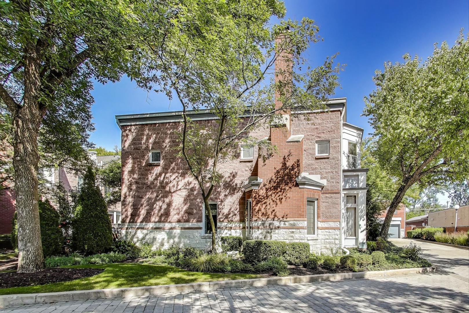 2 Eaton Court, Elmhurst, IL 60126