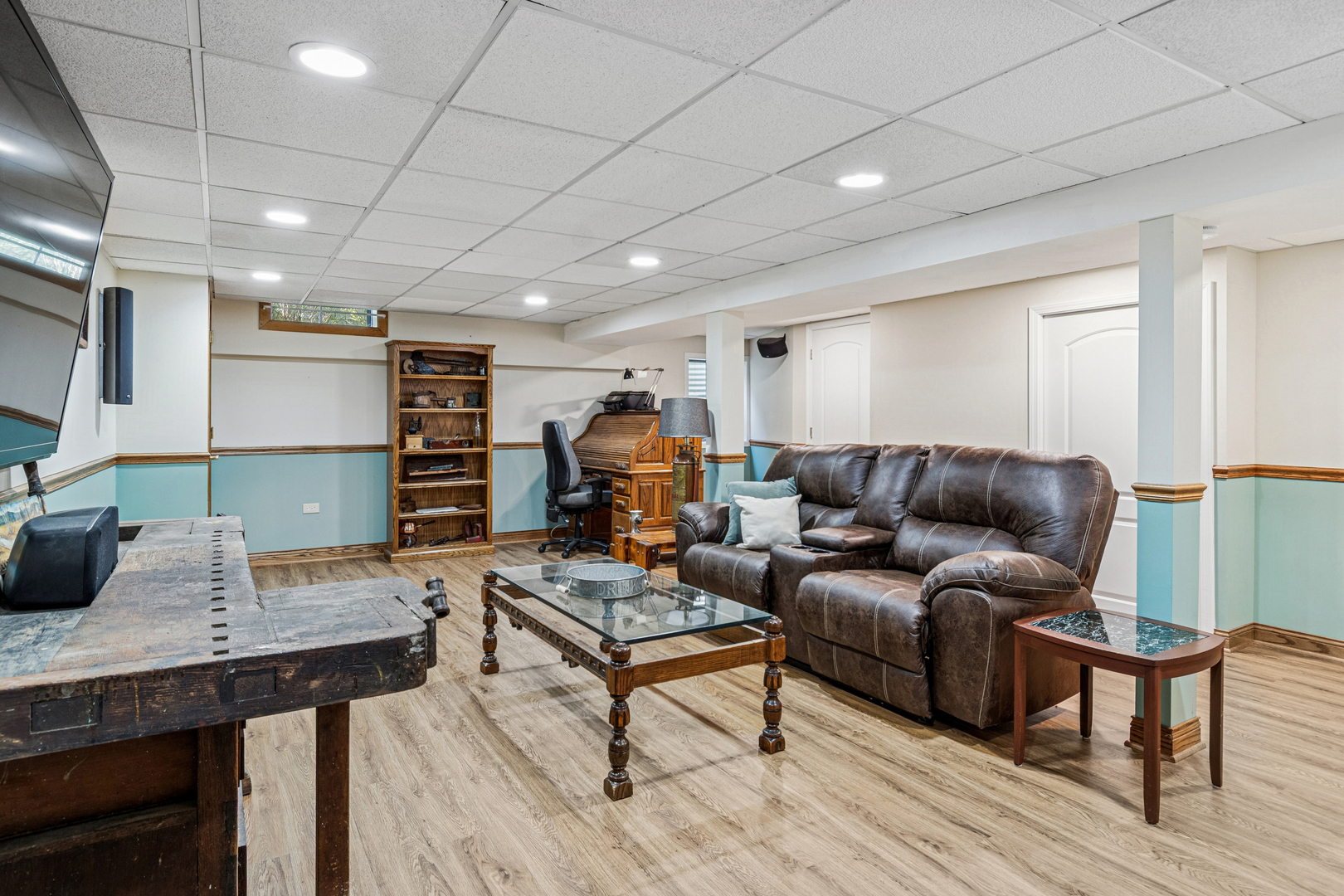 2486 Hedge Row Drive, Aurora, IL 60502