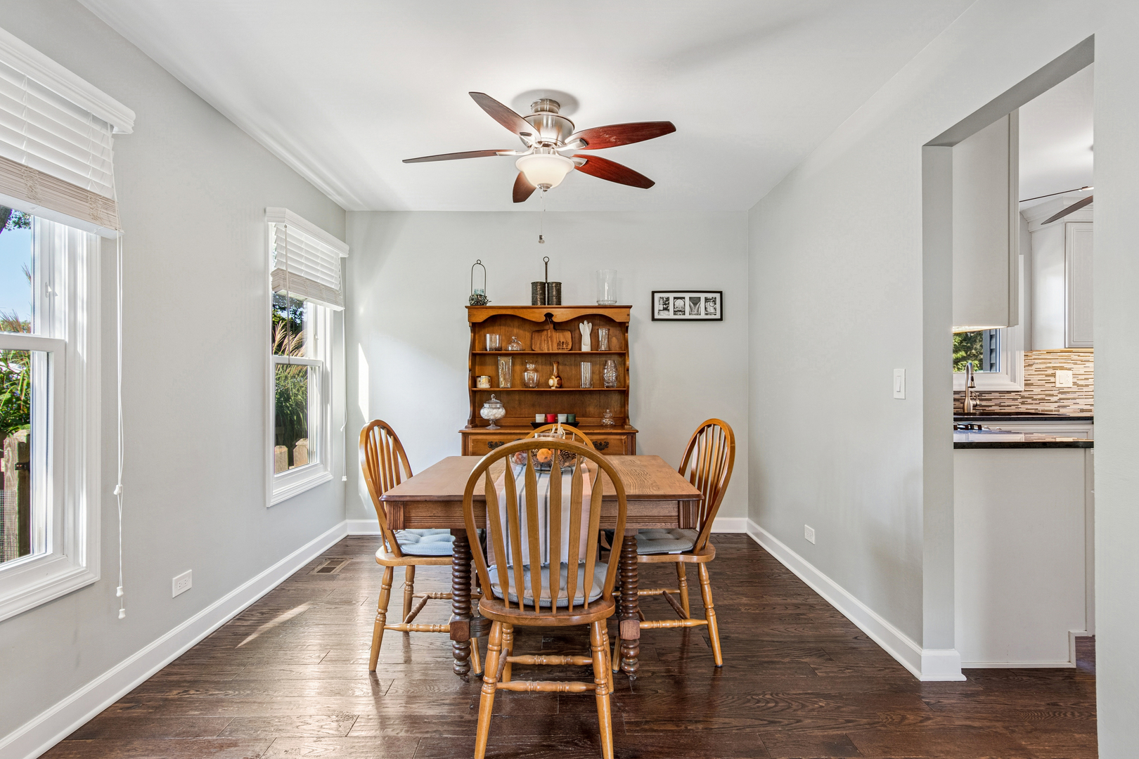 2486 Hedge Row Drive, Aurora, IL 60502