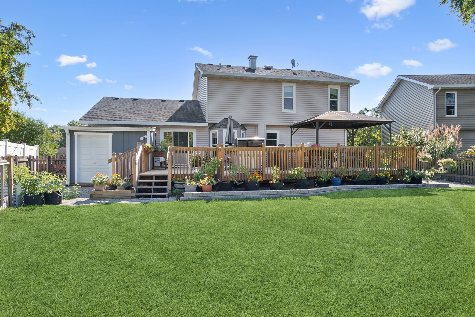 2486 Hedge Row Drive, Aurora, IL 60502