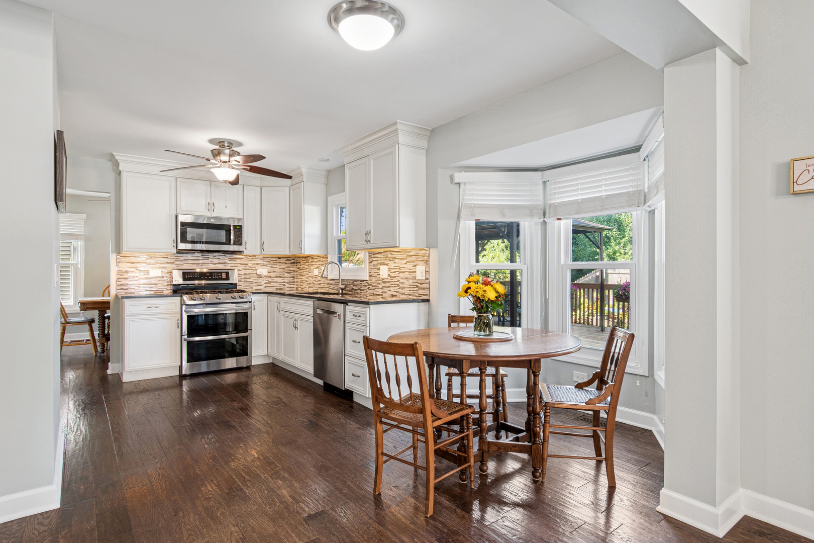 2486 Hedge Row Drive, Aurora, IL 60502