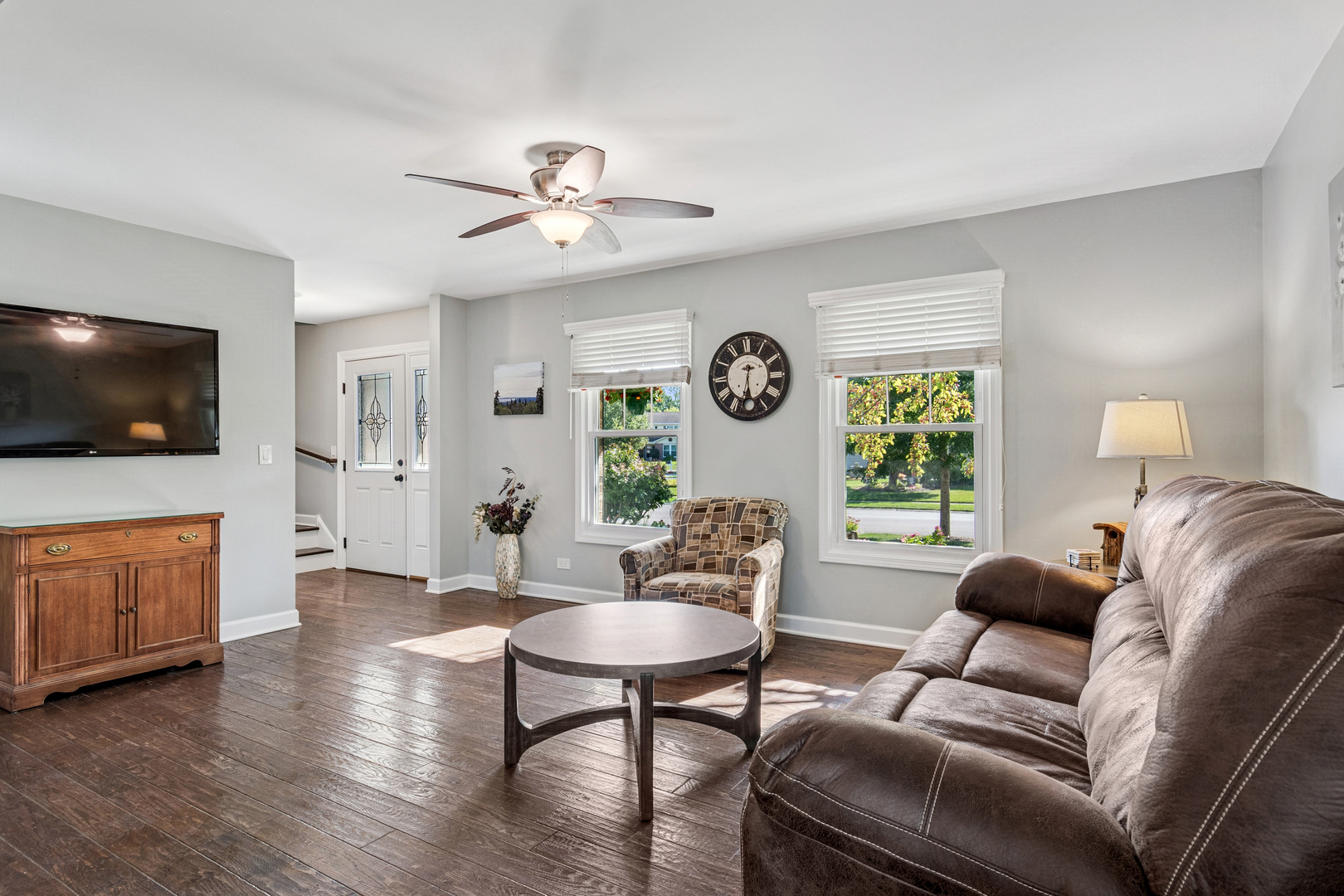 2486 Hedge Row Drive, Aurora, IL 60502