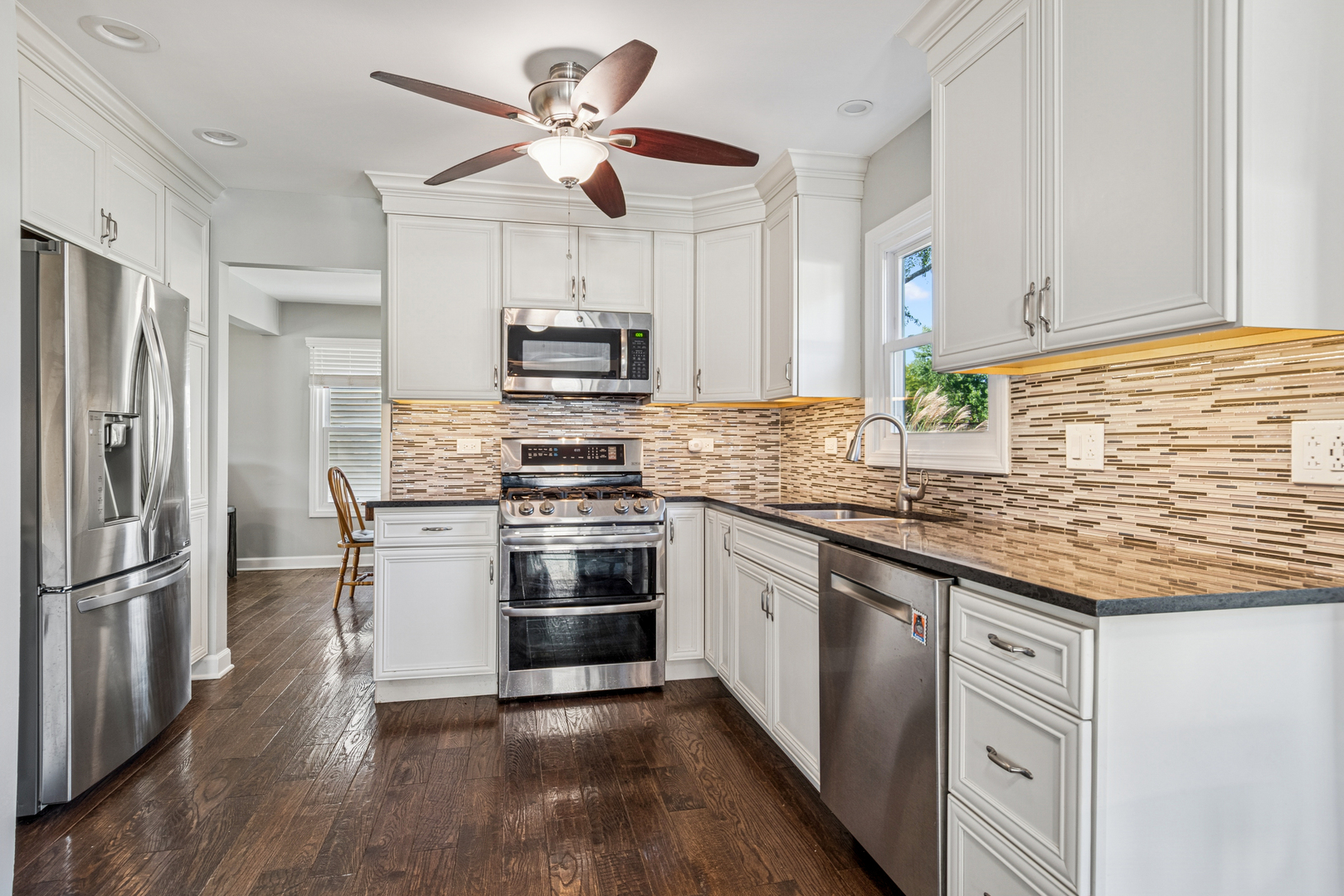 2486 Hedge Row Drive, Aurora, IL 60502