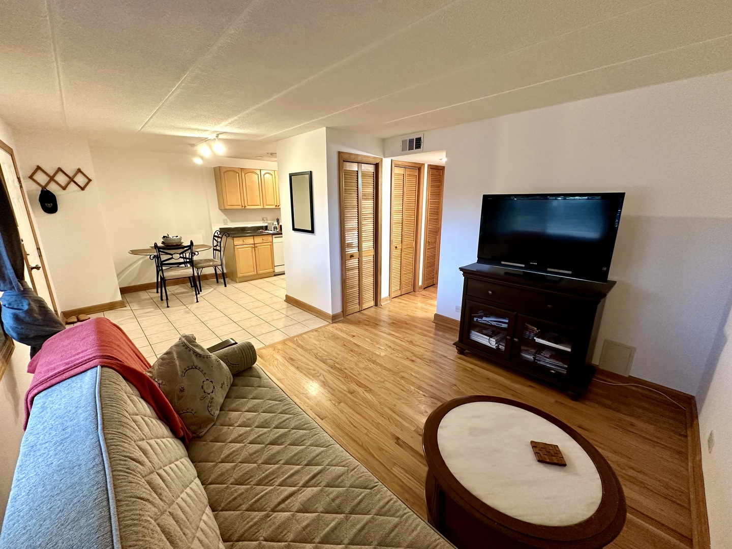 4628 River Road #1B, Schiller Park, IL 60176