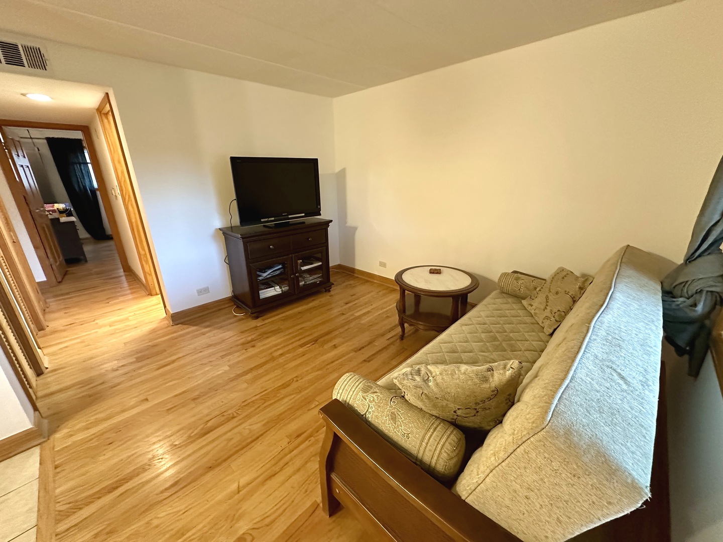 4628 River Road #1B, Schiller Park, IL 60176