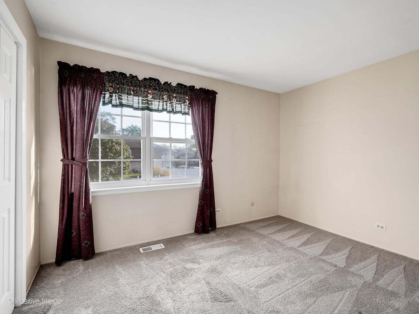 1393 WOODCUTTER Lane #D, Wheaton, IL 60189