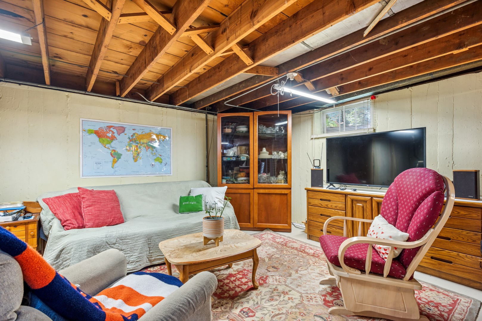 738 Pleasant Avenue, Glen Ellyn, IL 60137