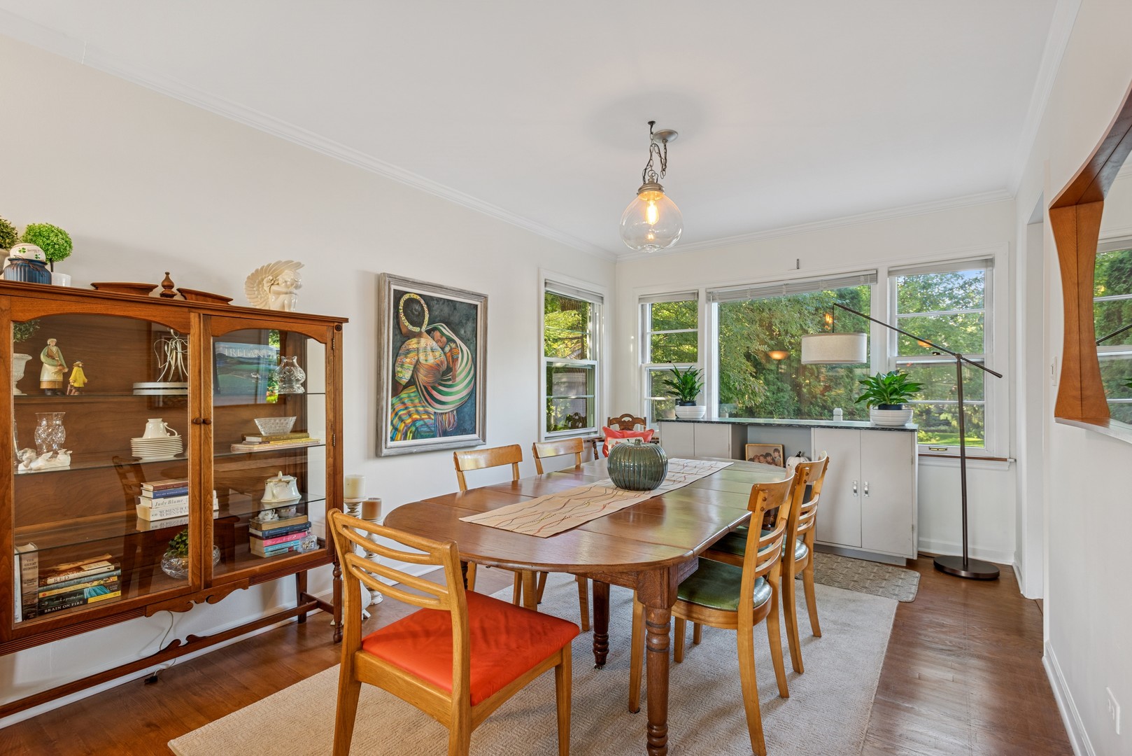 738 Pleasant Avenue, Glen Ellyn, IL 60137