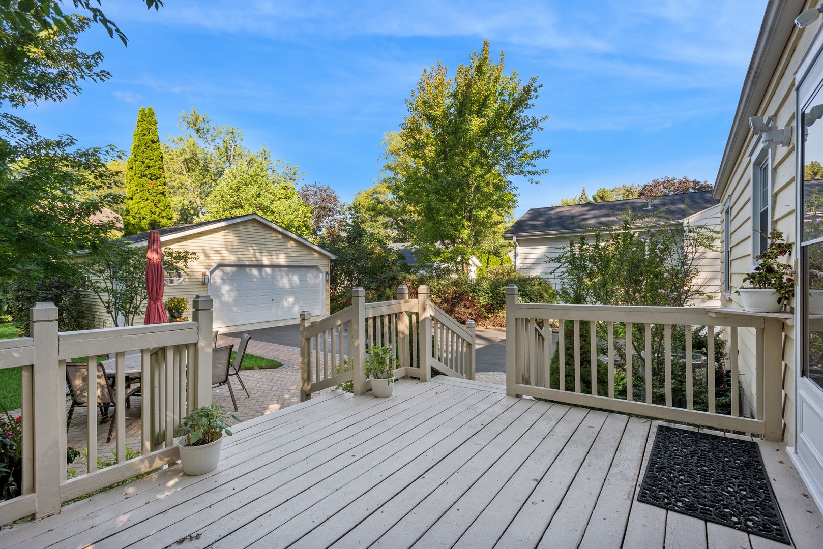 738 Pleasant Avenue, Glen Ellyn, IL 60137