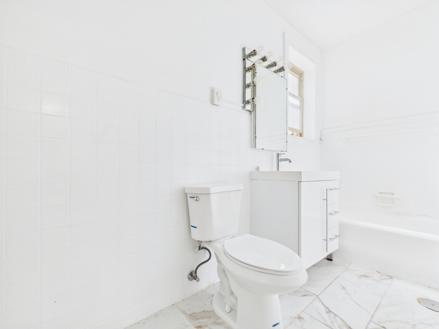 2221 E 68th Street #3, Chicago, IL 60649