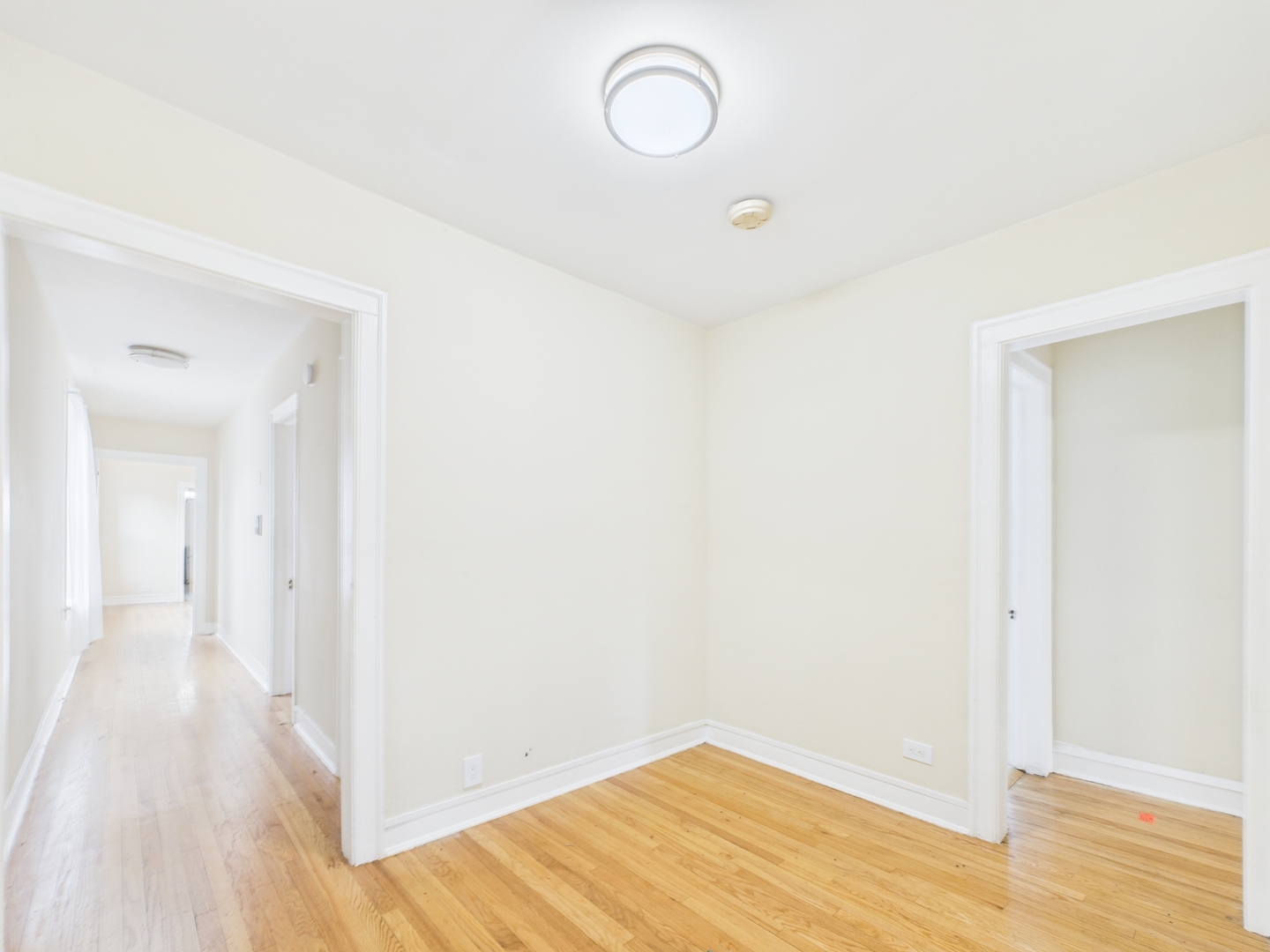 2221 E 68th Street #3, Chicago, IL 60649