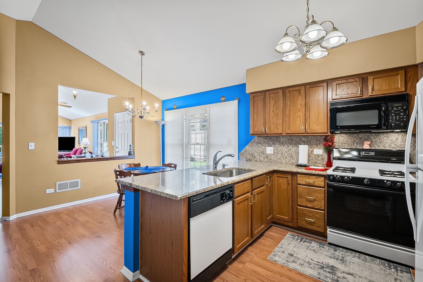 7841 Bristol Park Drive, Tinley Park, IL 60477