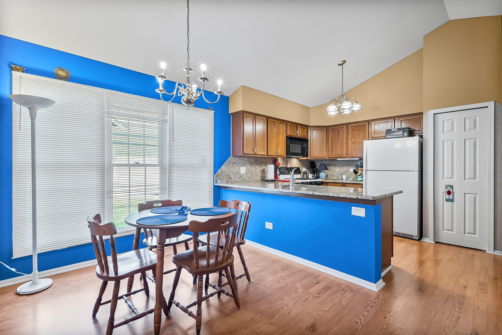 7841 Bristol Park Drive, Tinley Park, IL 60477