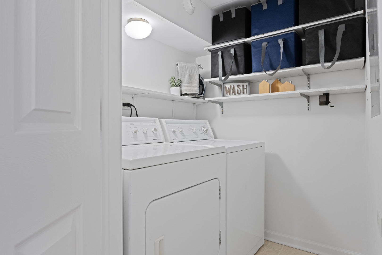 63 W 64th Street #102, Westmont, IL 60559