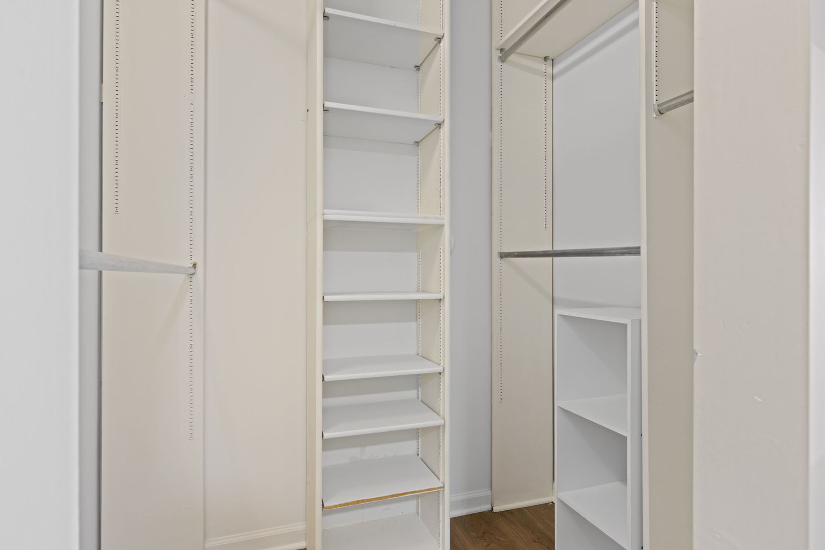 63 W 64th Street #102, Westmont, IL 60559