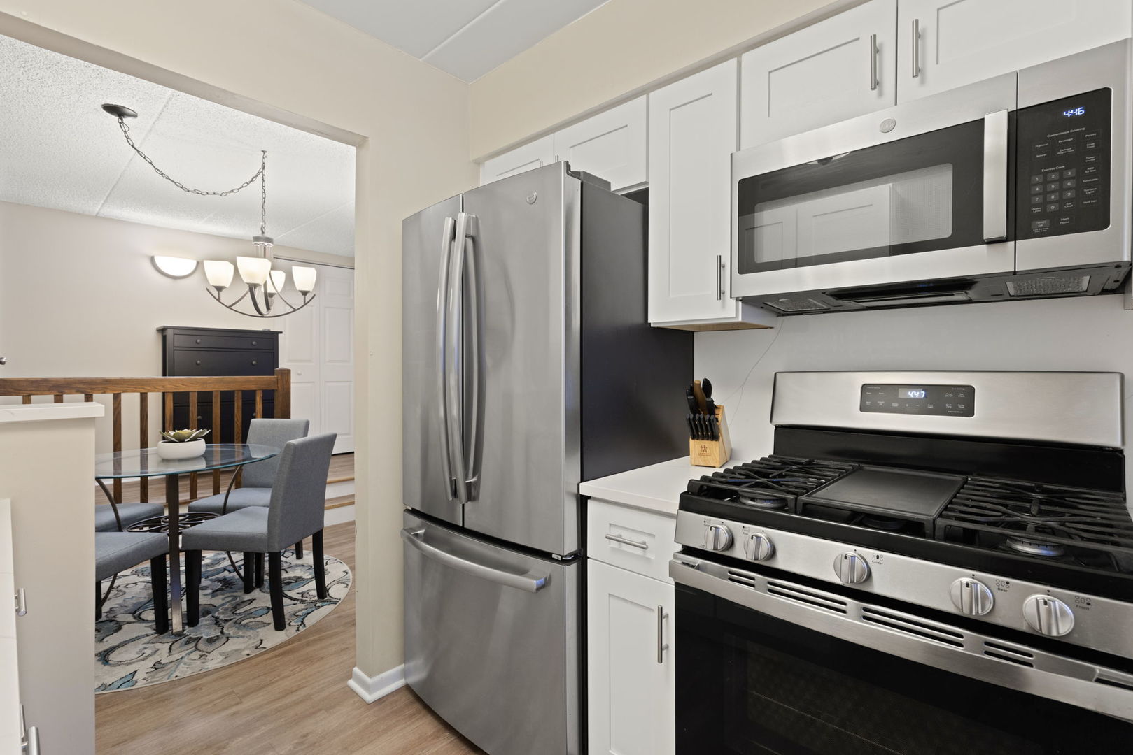 63 W 64th Street #102, Westmont, IL 60559