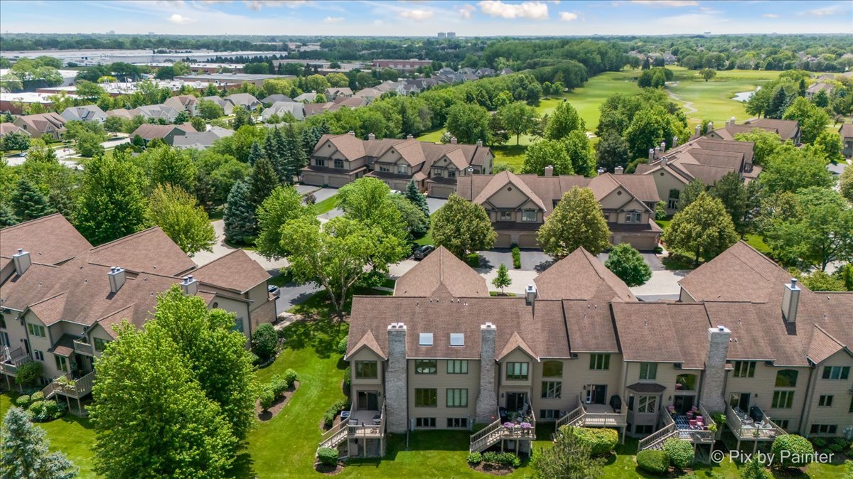 26W036 Klein Creek Drive, Winfield, IL 60190