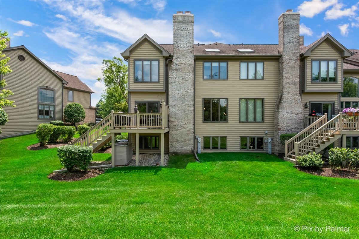 26W036 Klein Creek Drive, Winfield, IL 60190