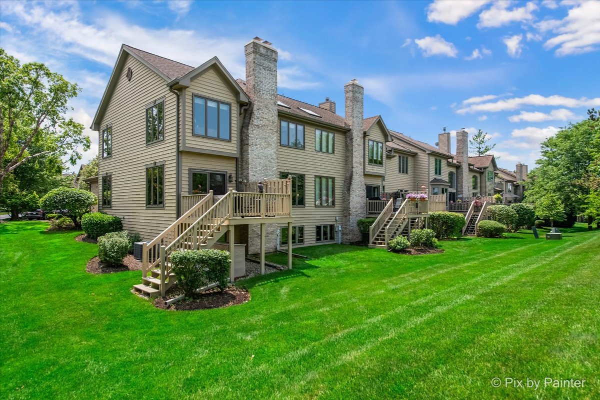 26W036 Klein Creek Drive, Winfield, IL 60190