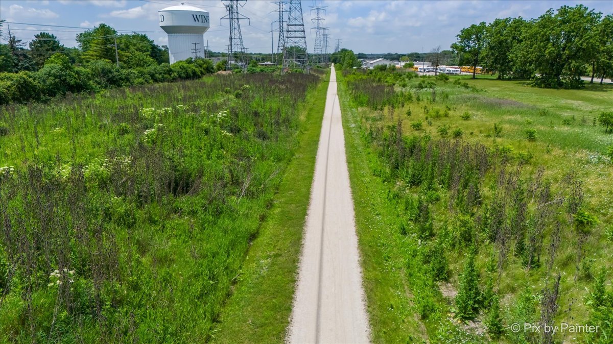 26W036 Klein Creek Drive, Winfield, IL 60190