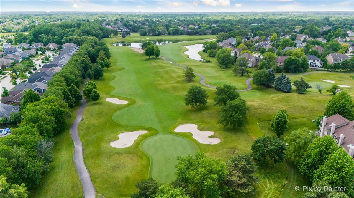 26W036 Klein Creek Drive, Winfield, IL 60190