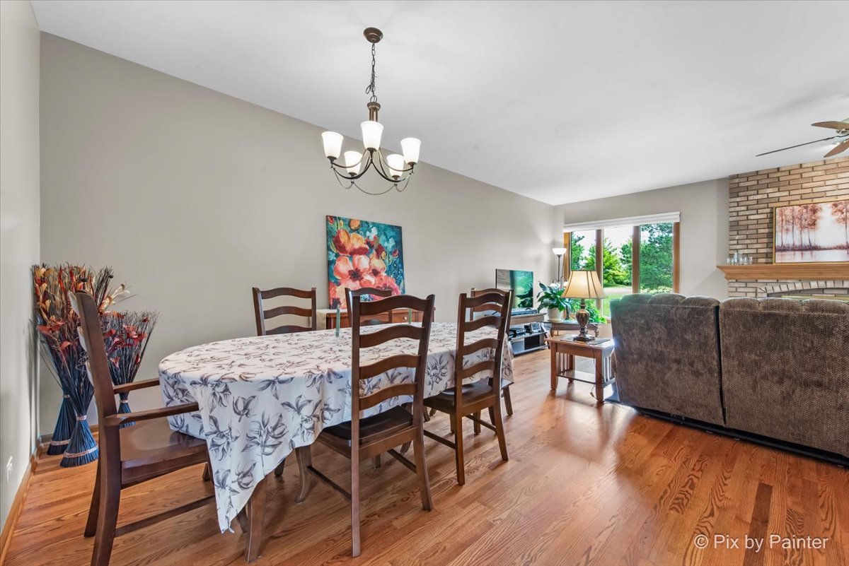 26W036 Klein Creek Drive, Winfield, IL 60190