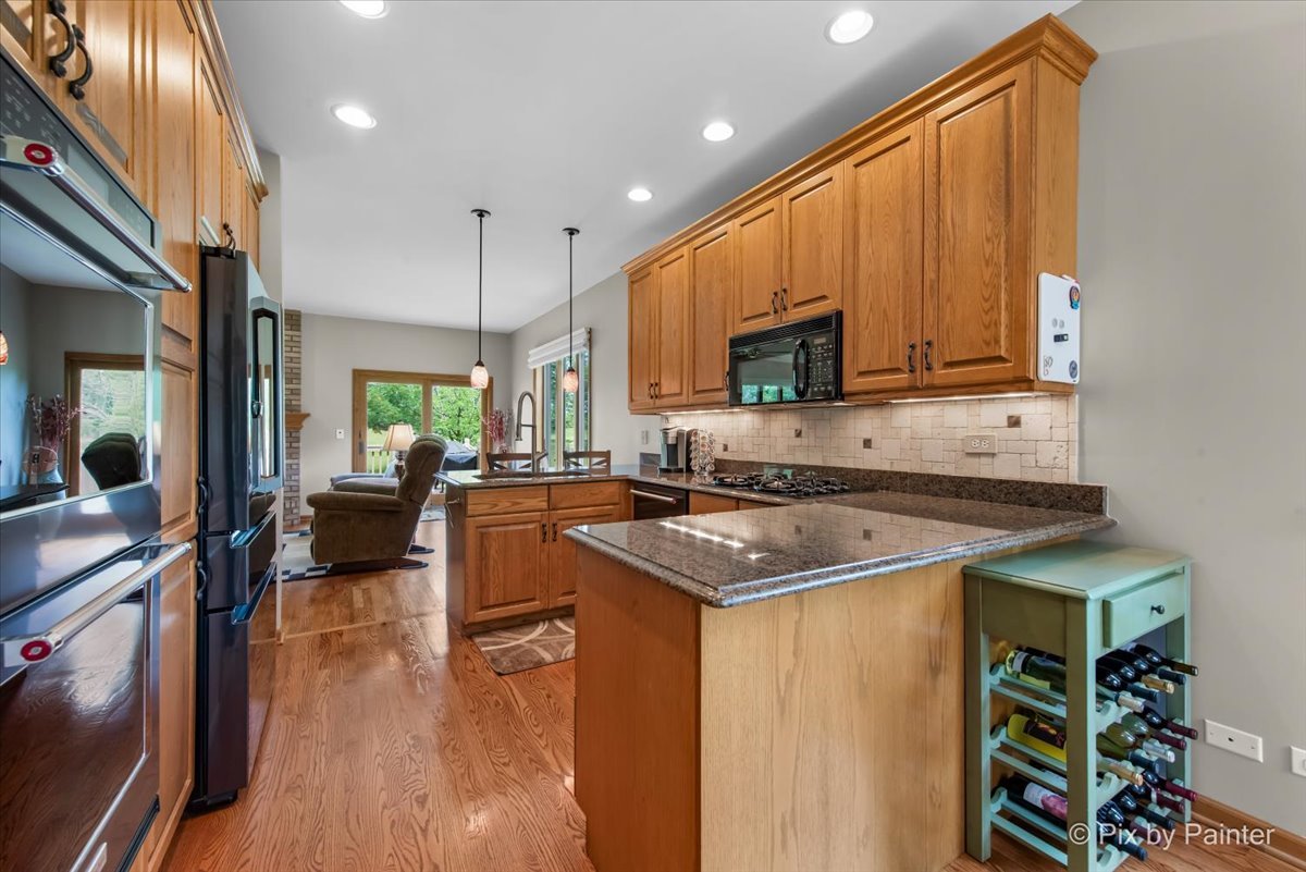 26W036 Klein Creek Drive, Winfield, IL 60190